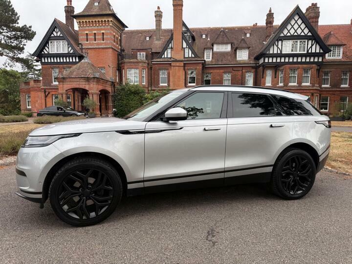 Land Rover Range Rover Velar R-dynamic Black #17