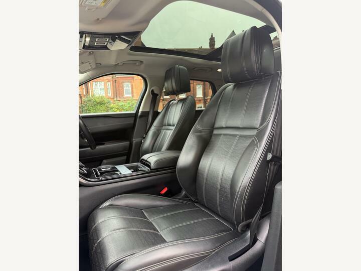 Land Rover Range Rover Velar R-dynamic Black #41