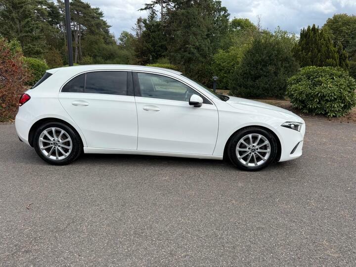 Mercedes-Benz A Class 1.5 A180d Sport 7G-dct Euro 6 Ss White #5