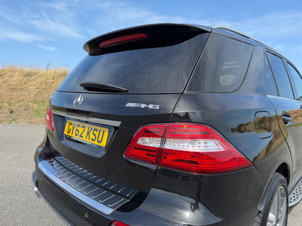 Mercedes-Benz M Class Suv Black #33