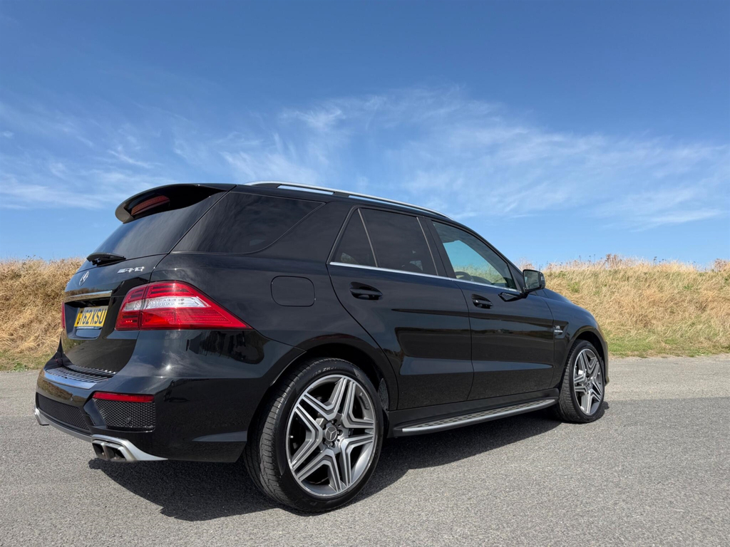 Mercedes-Benz M Class Suv Black #14