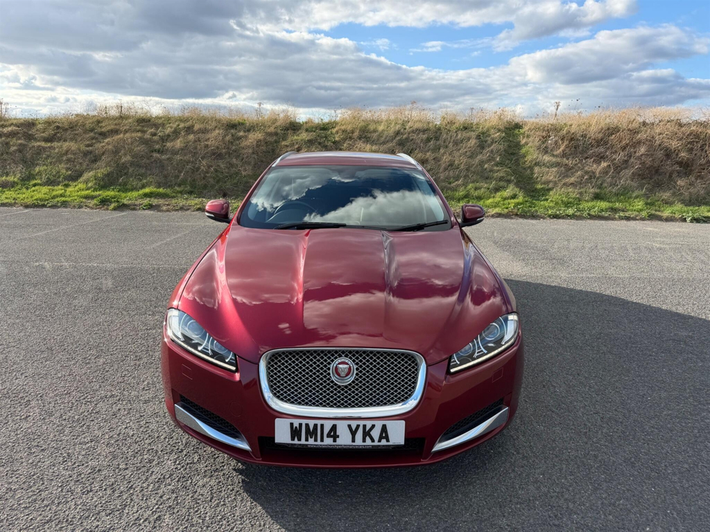 Jaguar XF 3.0D V6 Premium Luxury Sportbrake Euro 5 Ss Red #4