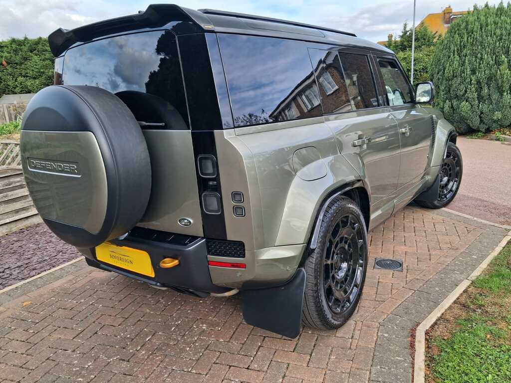 Land Rover Defender 110 2.0 P400e X-dynamic Se 110 Green #11
