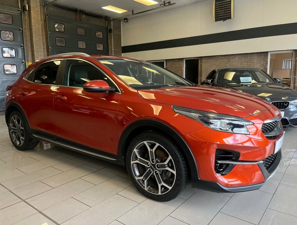 Kia Xceed 1L Connect Orange