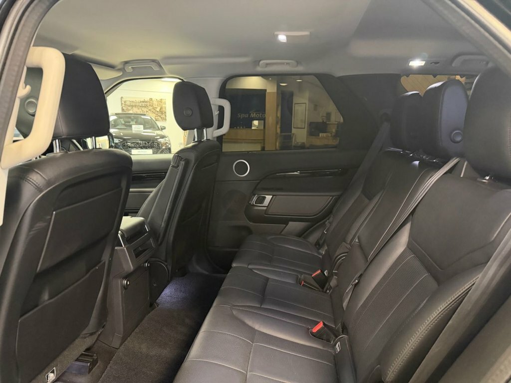 Land Rover Discovery R-dynamic S Grey #18