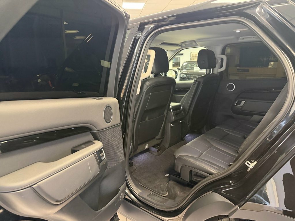 Land Rover Discovery R-dynamic S Grey #17