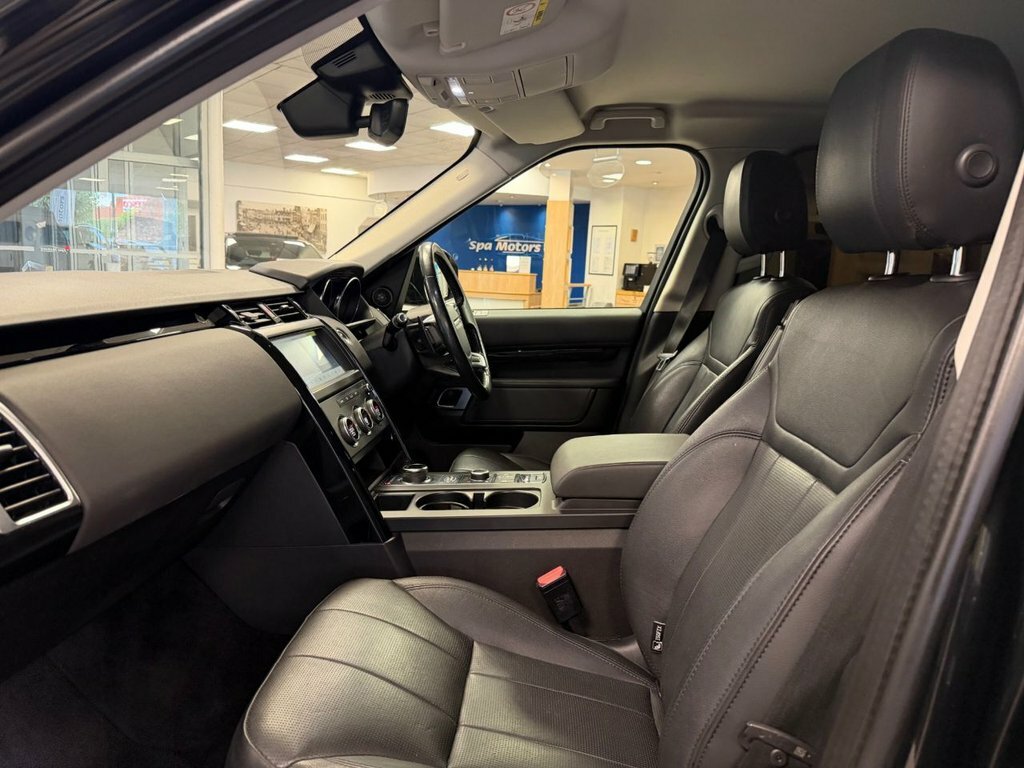 Land Rover Discovery R-dynamic S Grey #16