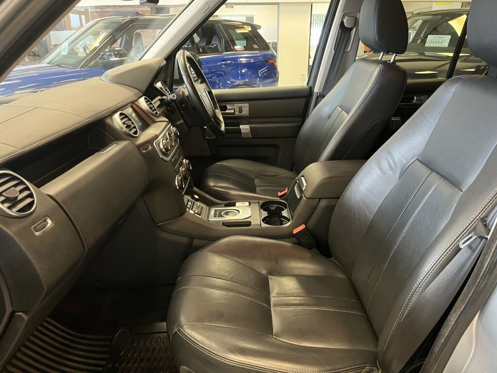 Land Rover Discovery 4 3L Graphite Gold #20