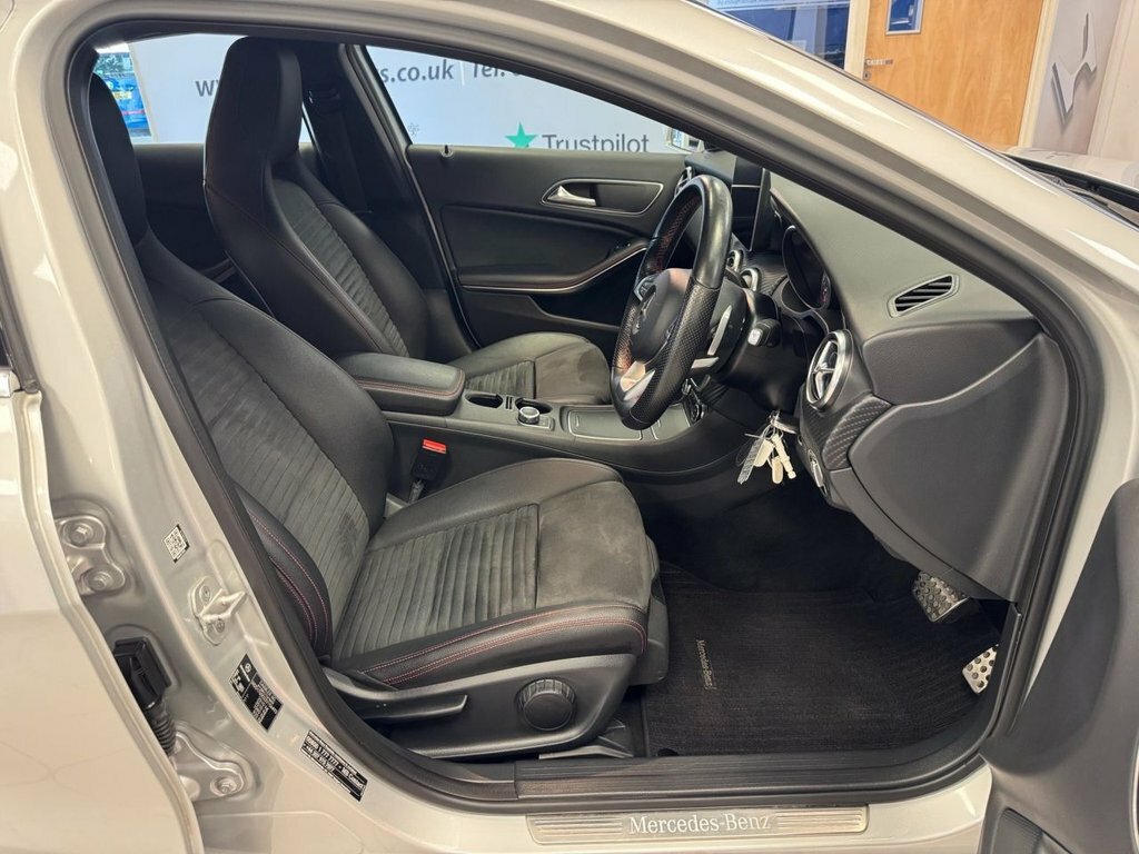 Mercedes-Benz A Class 1.5 A 180 D Se 107 Bhp White #12