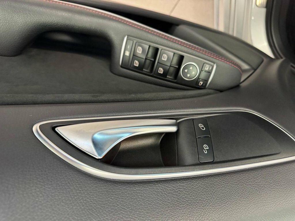 Mercedes-Benz A Class 1.5 A 180 D Se 107 Bhp White #11