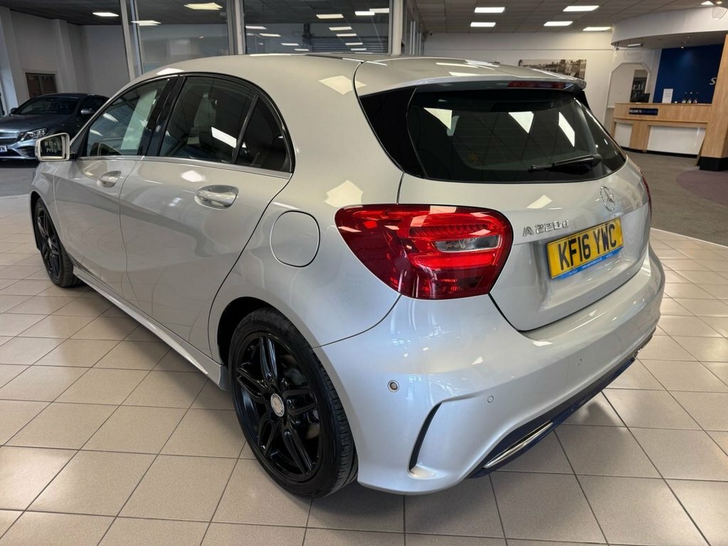 Mercedes-Benz A Class 1.5 A 180 D Se 107 Bhp White #5