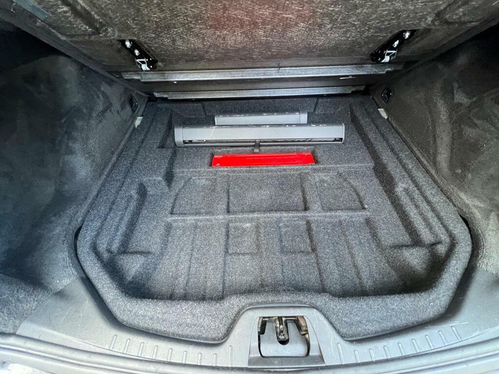 Volvo V60 Drive 115 R Design White #13