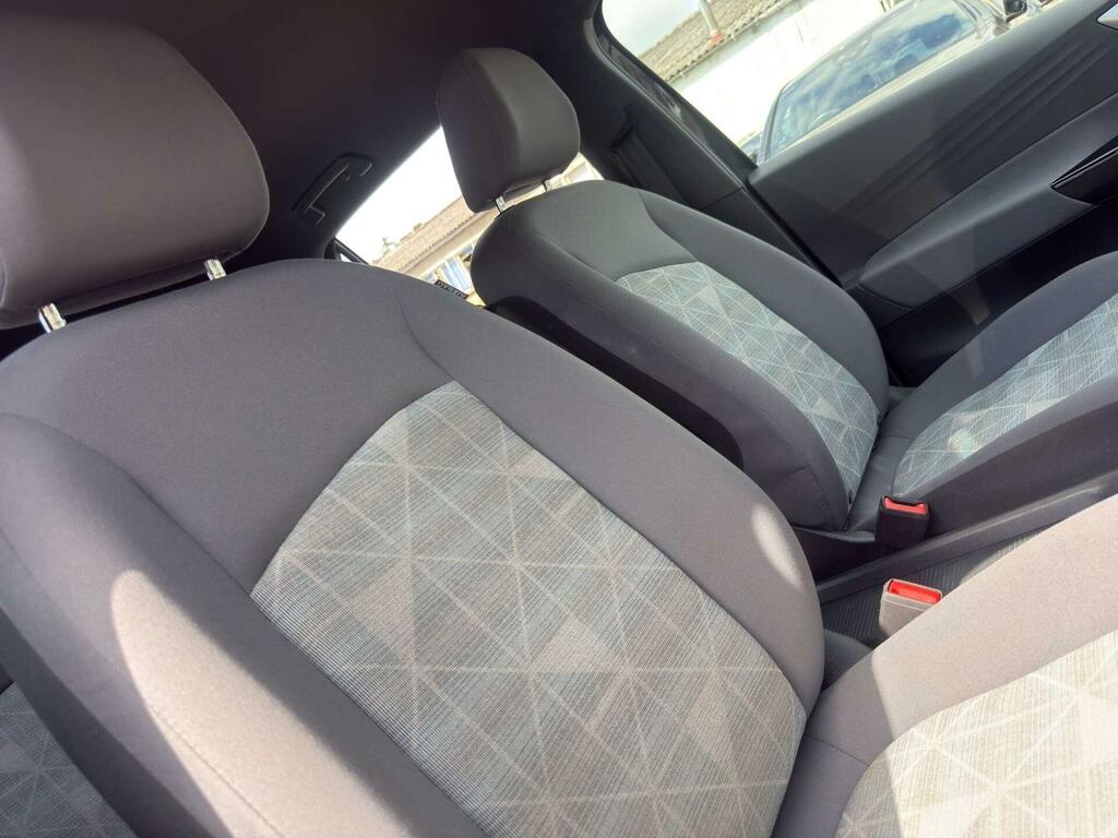 Volkswagen ID.3 Hatchback White #36