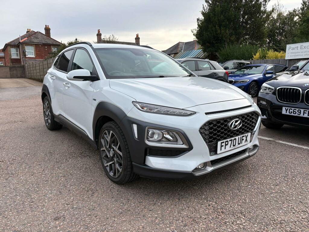 Hyundai Kona Premium White