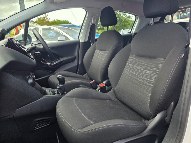 Peugeot 208 Active Silver #12
