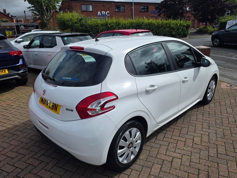 Peugeot 208 Active Silver #8