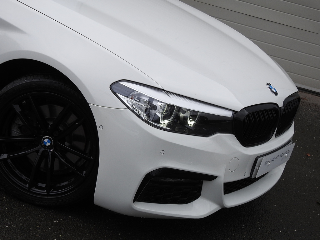 BMW 5 Series 520D M Sport YA19AOZ White #4