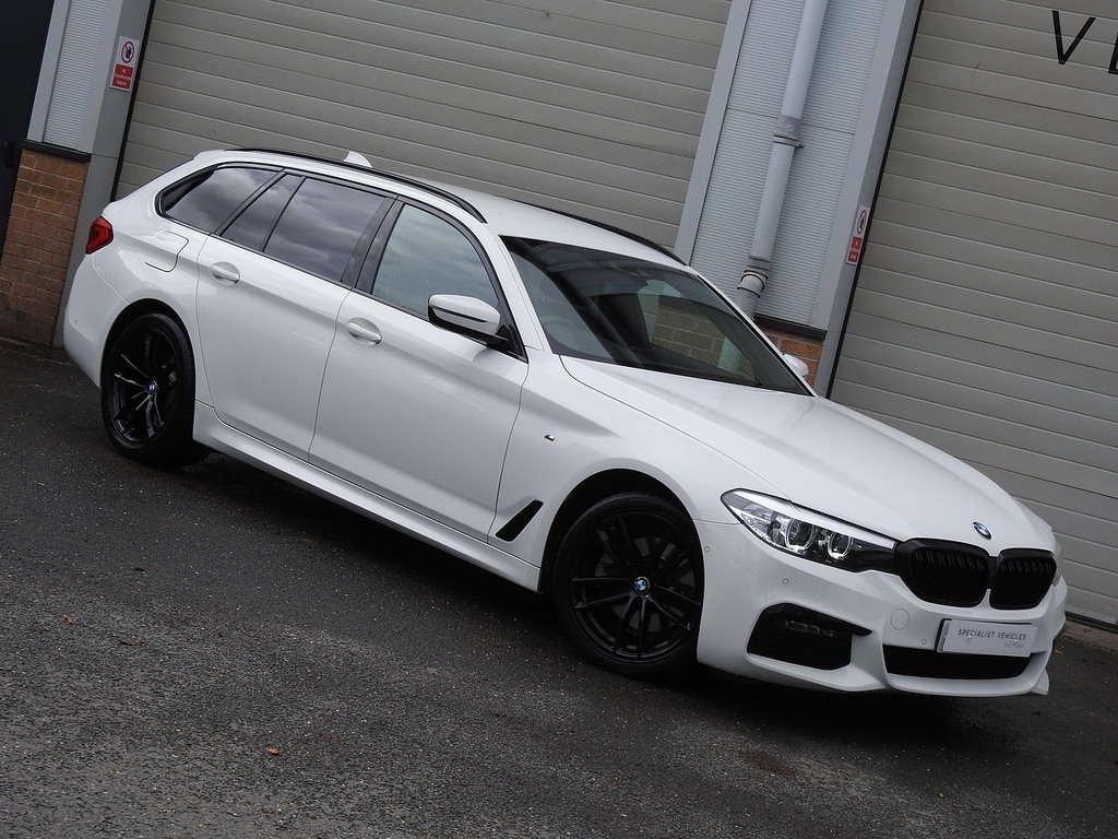 BMW 5 Series 520D M Sport YA19AOZ White #2