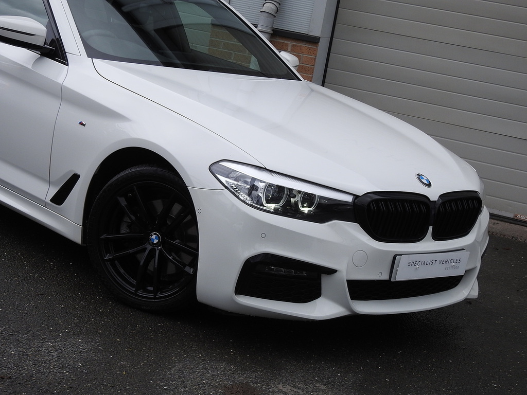 BMW 5 Series 520D M Sport YA19AOZ White #3