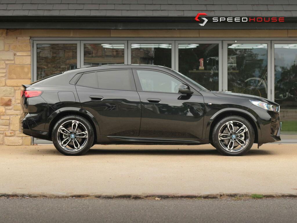 BMW iX2 M Sport Black #6