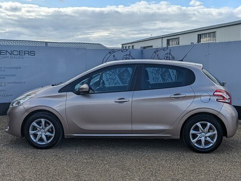 Peugeot 208 Hdi Active Pink #4
