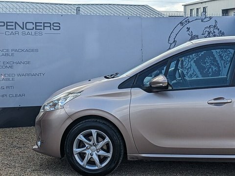 Peugeot 208 Hdi Active Pink #5