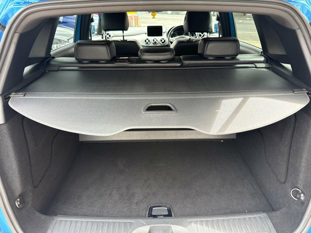 Mercedes-Benz B Class Mpv Black #38