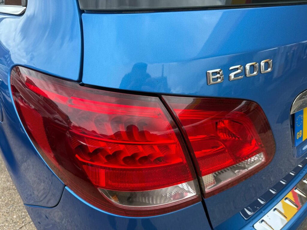 Mercedes-Benz B Class Mpv Black #10