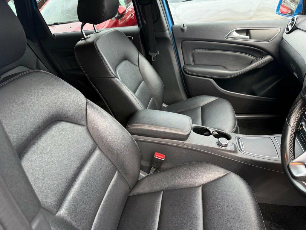 Mercedes-Benz B Class Mpv Black #23