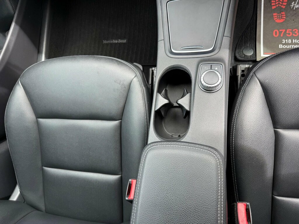Mercedes-Benz B Class Mpv Black #21