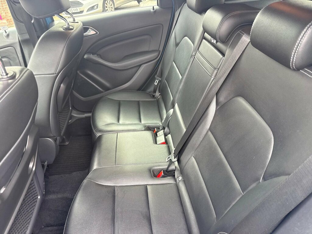 Mercedes-Benz B Class Mpv Black #34