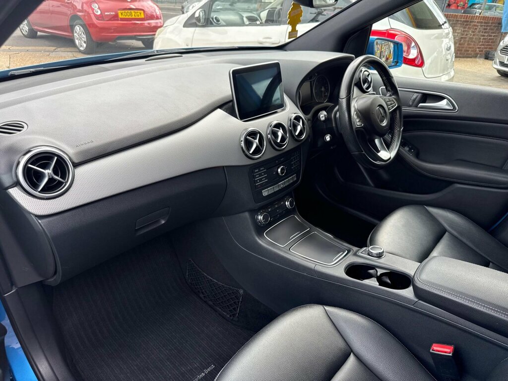 Mercedes-Benz B Class Mpv Black #30