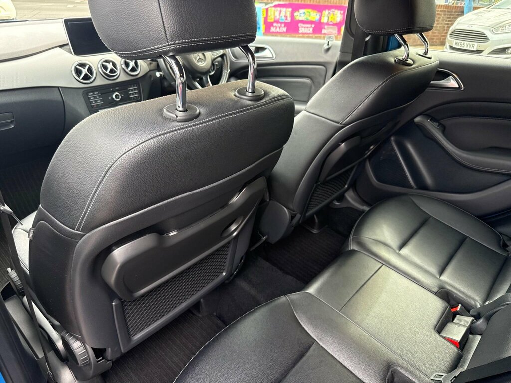 Mercedes-Benz B Class Mpv Black #33