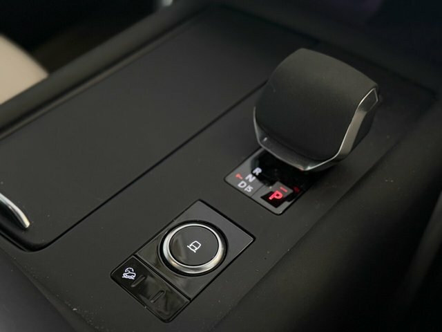 Land Rover Discovery D300 Dynamic Hse Eiger Grey Grey #41