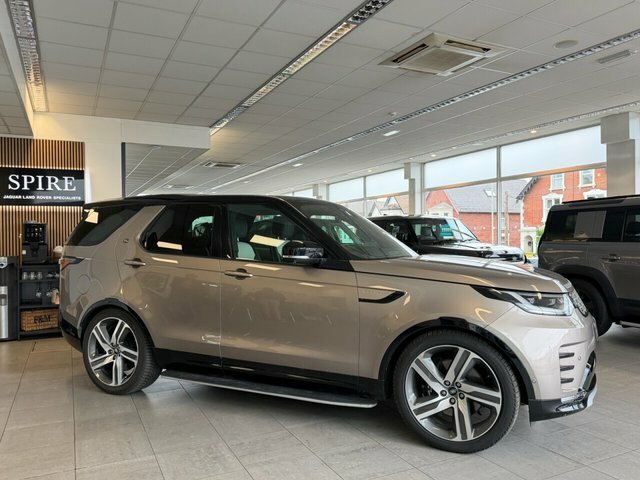 Land Rover Discovery D300 Mhev Metropolitan Edition Brown #2
