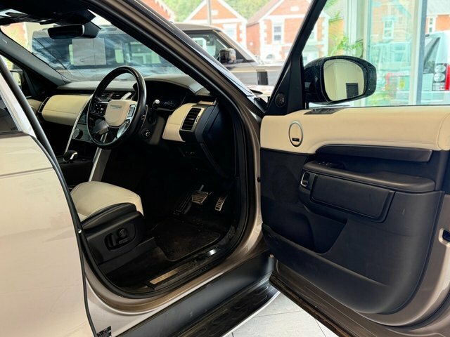 Land Rover Discovery D300 Dynamic Hse Eiger Grey Grey #17