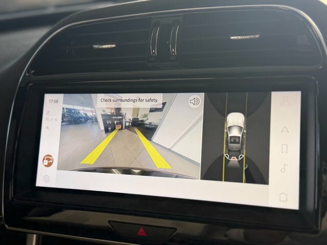 Jaguar XE 2.0 D200 R-dynamic S White #26
