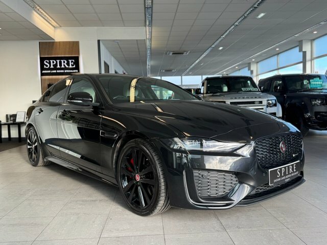 Jaguar XE D200 Mhev R-dynamic Black Black