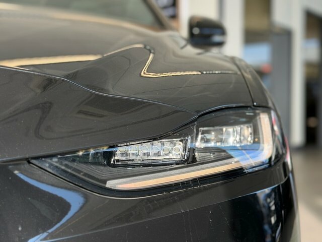 Jaguar XE D200 Mhev R-dynamic Black Black #6
