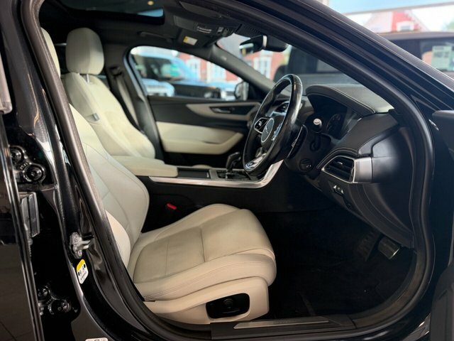 Jaguar XE 2.0 D200 R-dynamic S White #14