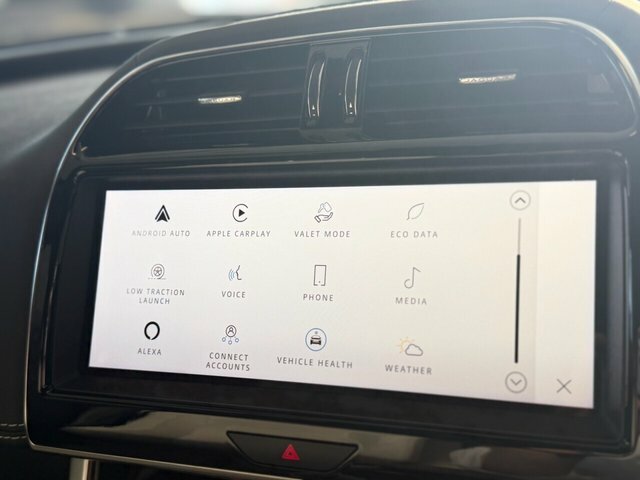Jaguar XE 2.0 D200 R-dynamic S White #25