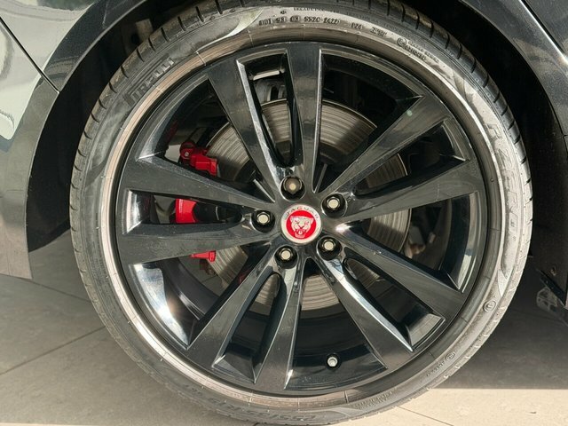 Jaguar XE 2.0 D200 R-dynamic S White #8