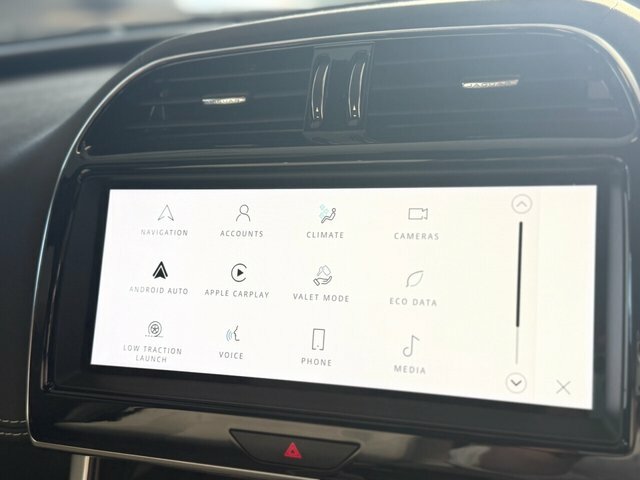 Jaguar XE 2.0 D200 R-dynamic S White #24