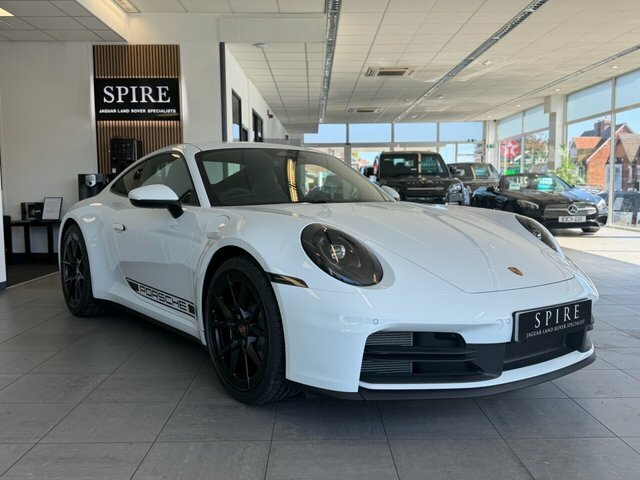 Porsche 911 992 Carrera Coupe White