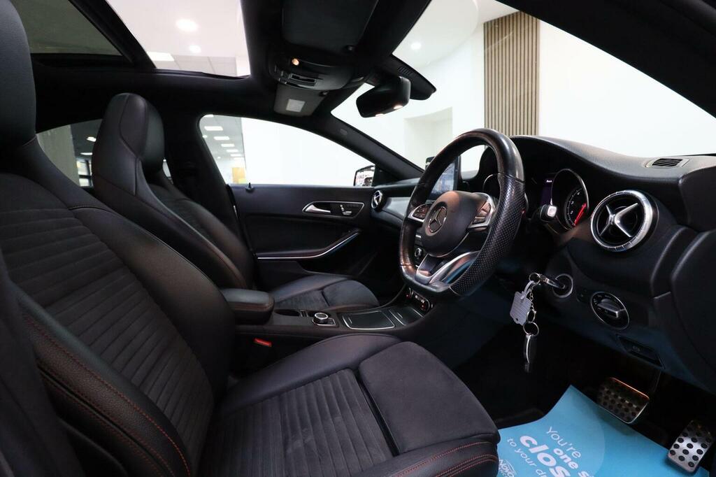 Mercedes-Benz CLA Class 45 4Matic Tip 2018 Black #13