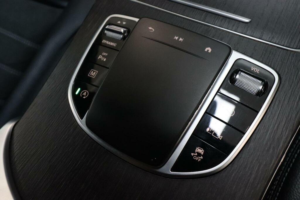 Mercedes-Benz GLC Class Glc 300 Amg Line Premium 4Matic Black #19