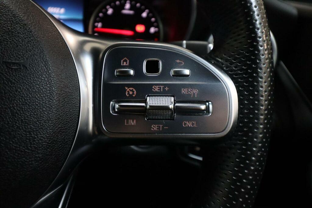 Mercedes-Benz GLC Class Glc 300 Amg Line Premium 4Matic Black #36