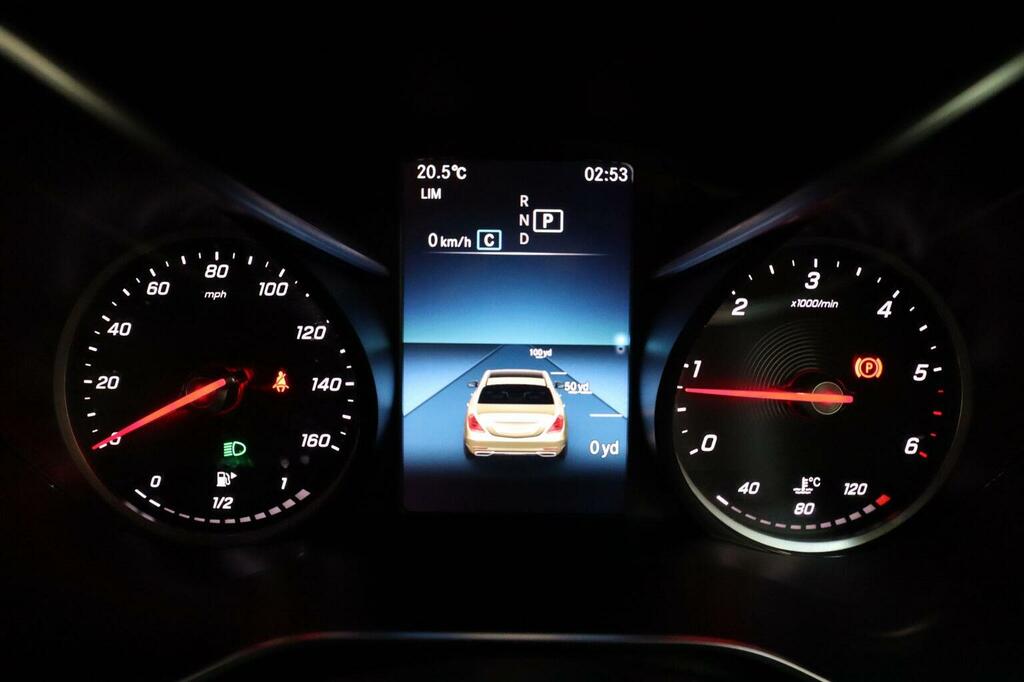 Mercedes-Benz GLC Class Glc 300 Amg Line Premium 4Matic Black #33