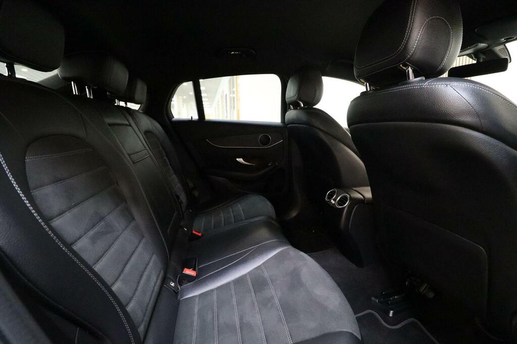 Mercedes-Benz GLC Class Glc 300 Amg Line Premium 4Matic Black #12