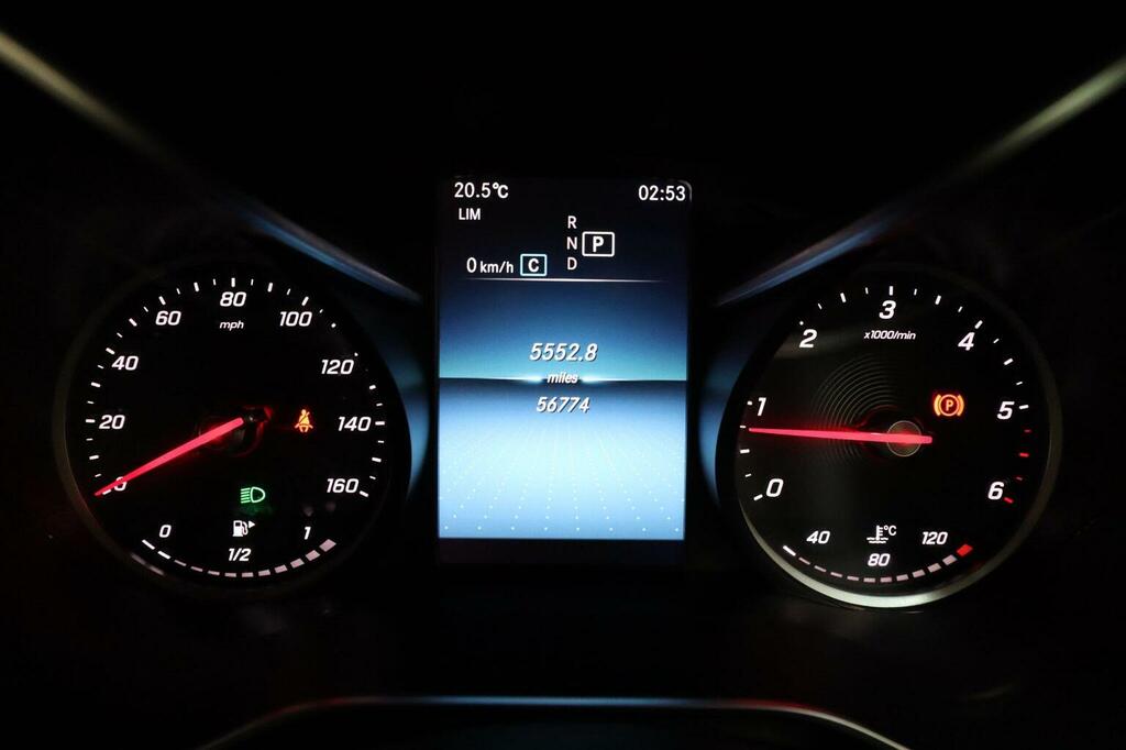 Mercedes-Benz GLC Class Glc 300 Amg Line Premium 4Matic Black #31